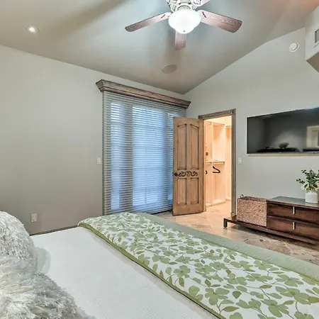 Paradise Valley Villa With Luxe Pool And Outdoor Games